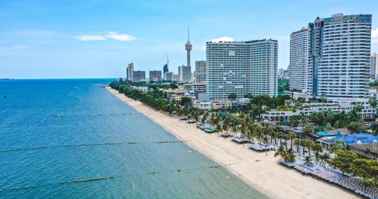 Happy Vikings - Beachfront Pantai Jomtien Luaran gambar