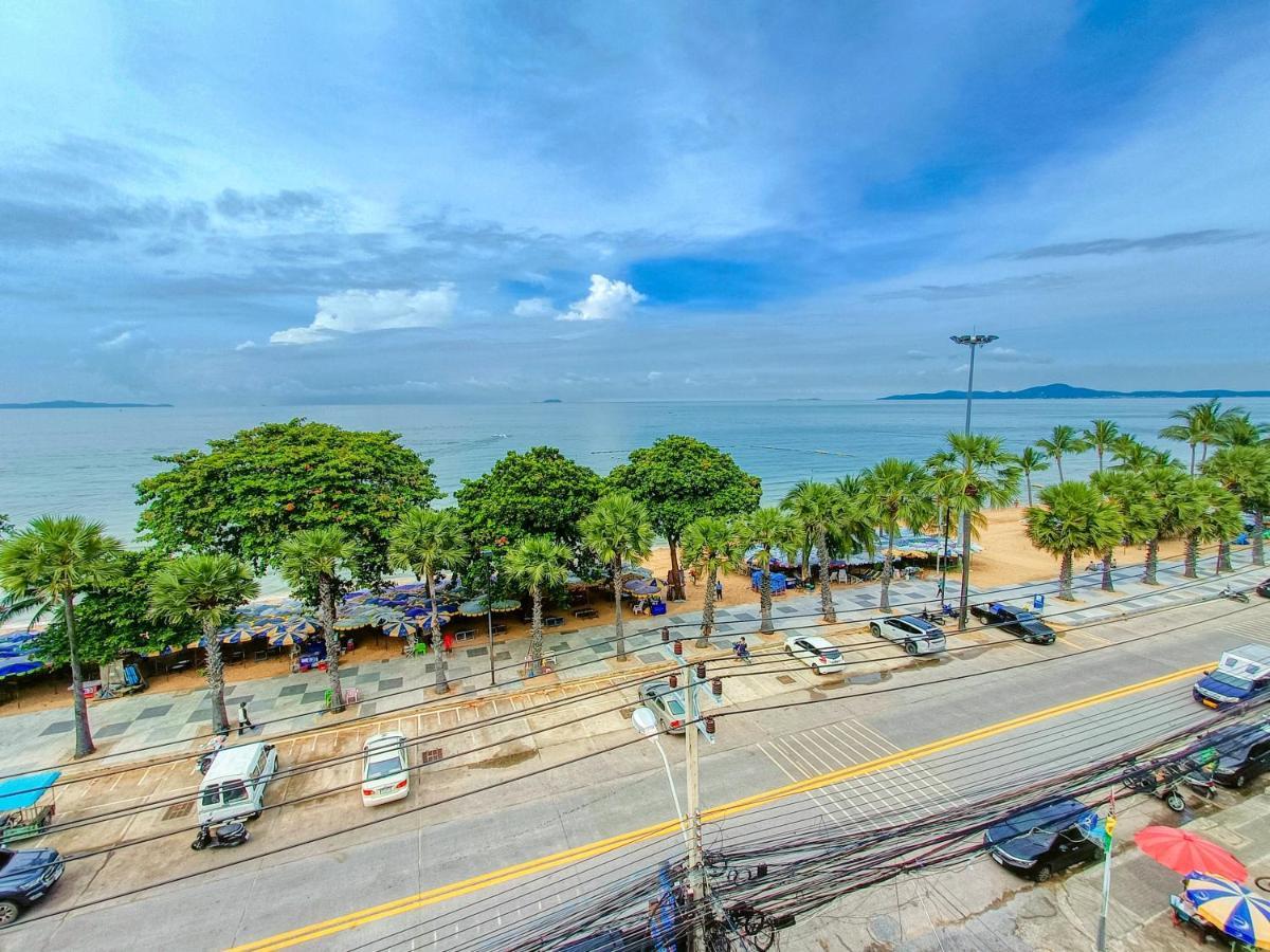 Happy Vikings - Beachfront Pantai Jomtien Luaran gambar