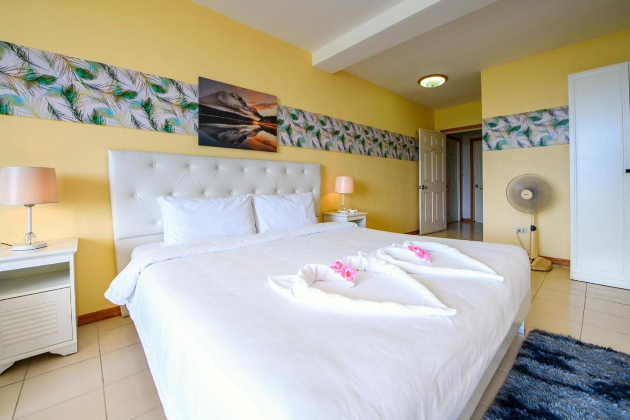 Happy Vikings - Beachfront Pantai Jomtien Luaran gambar