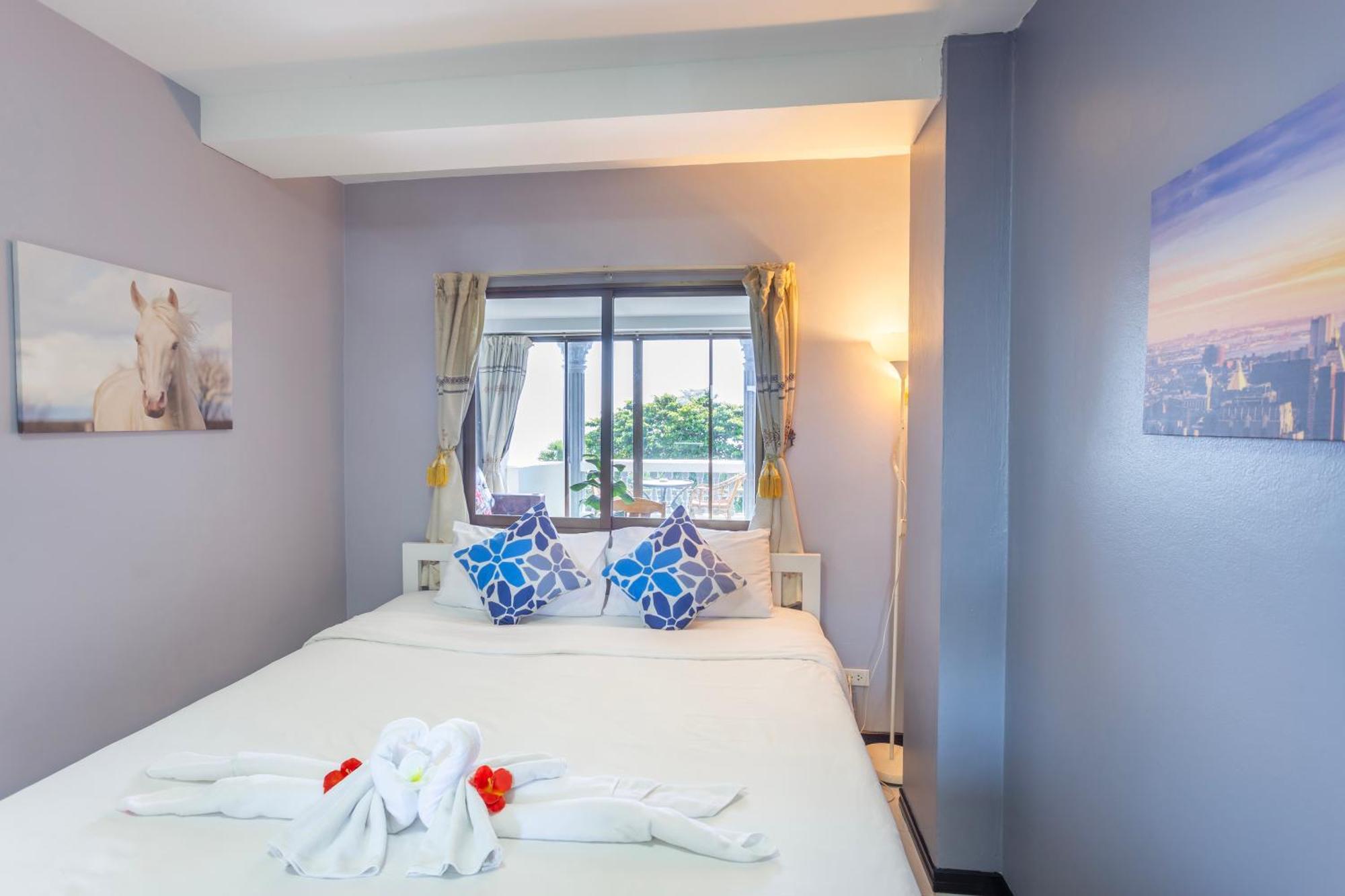 Happy Vikings - Beachfront Pantai Jomtien Luaran gambar
