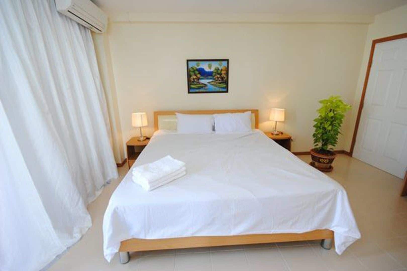 Happy Vikings - Beachfront Pantai Jomtien Luaran gambar